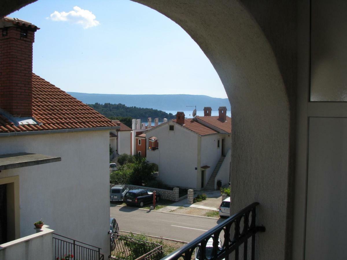 Toic Apartment Cres